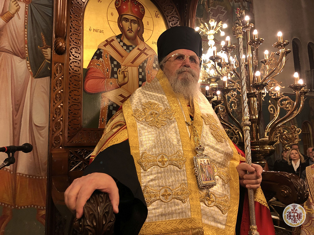 ΜΕΓΑΣ ΑΡΧΙΕΡΑΤΙΚΟΣ ΕΣΠΕΡΙΝΟΣ ΣΤΟΝ ΠΑΝΗΓΥΡΙΖΟΝΤΑ ΙΕΡΟ ΝΑΟ ΑΓΙΩΝ ΤΡΙΩΝ ΙΕΡΑΡΧΩΝ ΚΑΙΣΑΡΙΑΝΗΣ