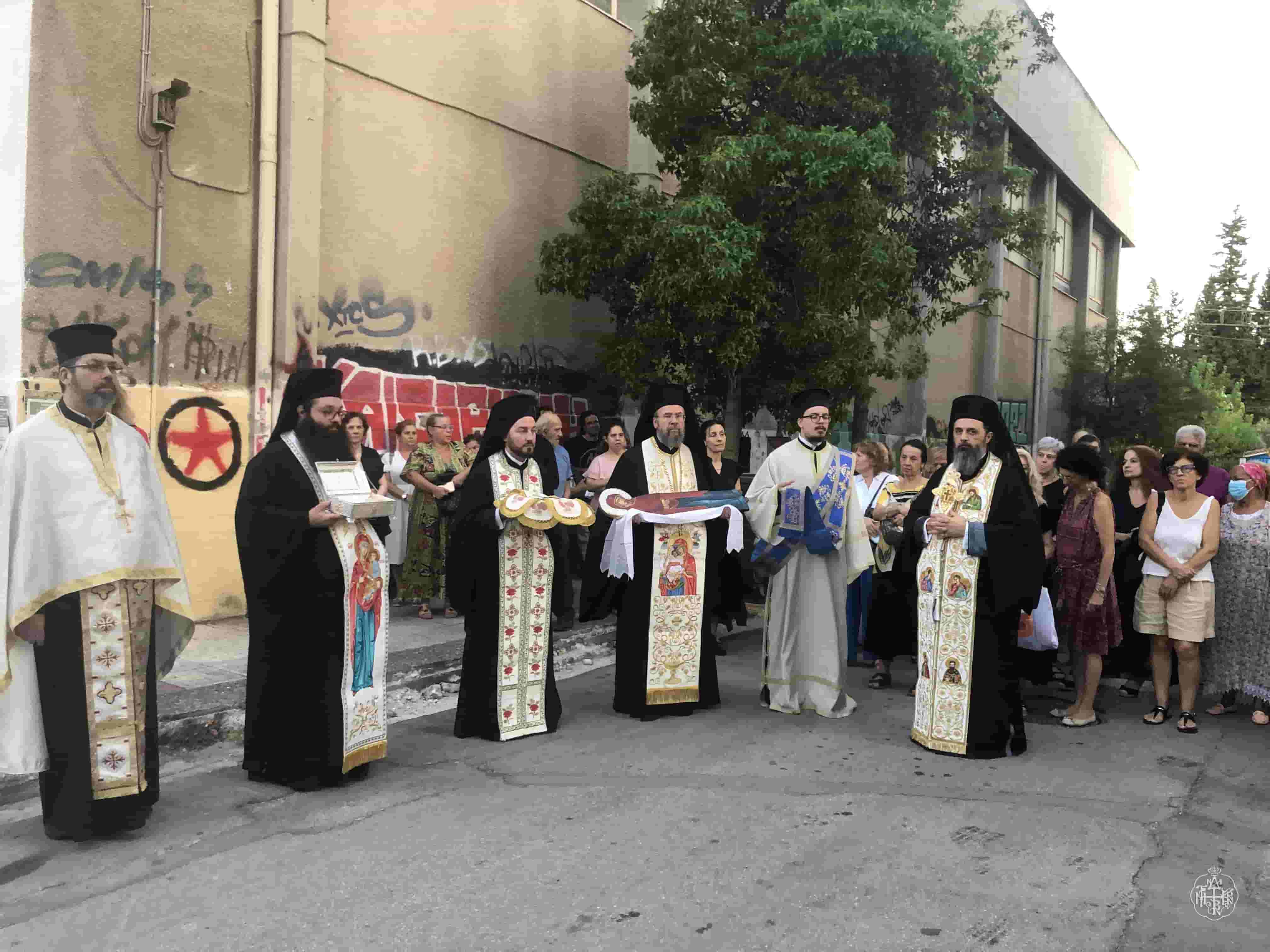 Η ΛΙΤΑΝΕΥΣΗ ΤΗΣ ΙΕΡΑΣ ΕΙΚΟΝΟΣ ΣΤΟΝ ΠΑΝΗΓΥΡΙΖΟΝΤΑ ΙΕΡΟ ΝΑΟ ΚΟΙΜΗΣΕΩΣ ΘΕΟΤΟΚΟΥ ΚΑΙΣΑΡΙΑΝΗΣ